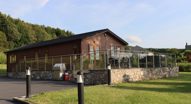 Holly Lodge