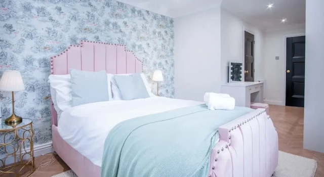 Castell Morlais - Luxurious 5 Bed - Pontsticill, 예약 휴가용 주택 Tawe-Uchaf Glamorgan