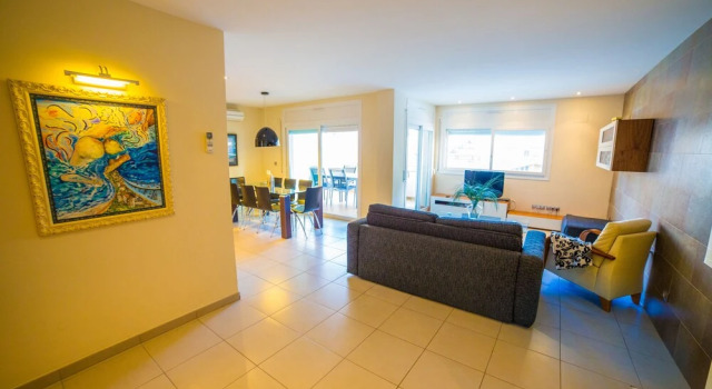 Agi Drugstore Apartments, Забронировать Апартаменты/квартира Апартаменты Росас, рядом с Aventura Nautica, Апартаменты/квартира
