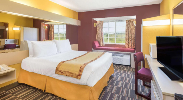 Двухместный номер Standard Microtel Inn & Suites by Wyndham Tuscaloosa East