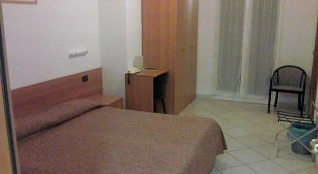 Hotel Adriana, Забронировать Отель Лайгуэлья Ривьера-делле-Пальме