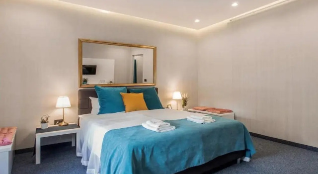 Апартаменты Royal Central Business Apartment