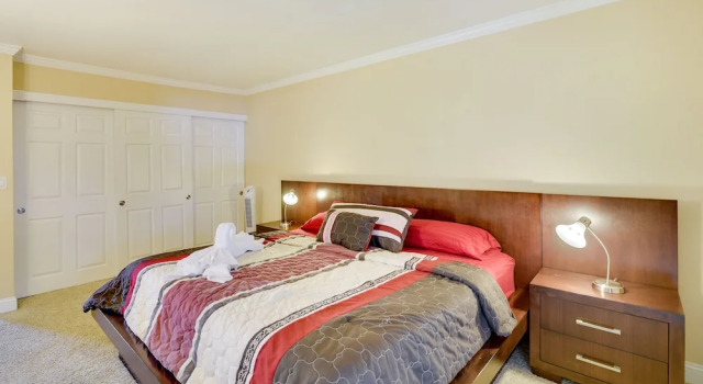 Sunny San Jose Townhome - Family Friendly!, Забронировать Отель Сан-Хосе Silicon Valley