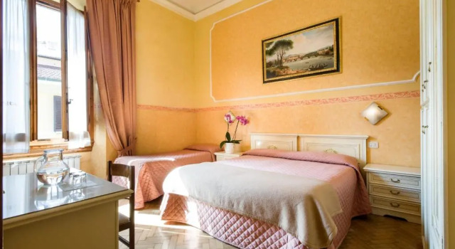 Трёхместный номер Economy Hotel Fiorita