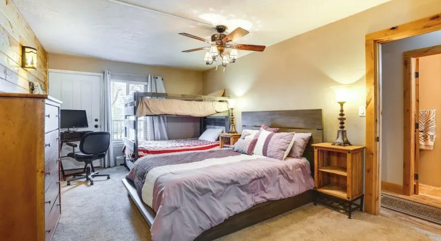 1 Mi to Marina: Frisco Condo w/ Mtn-view Balcony!