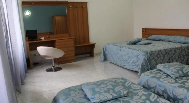 Четырёхместный номер Standard Hotel Santa Marta