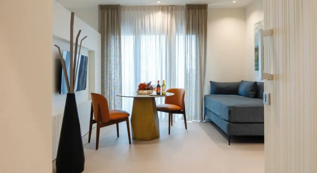 Люкс Hera Rooms and Suites