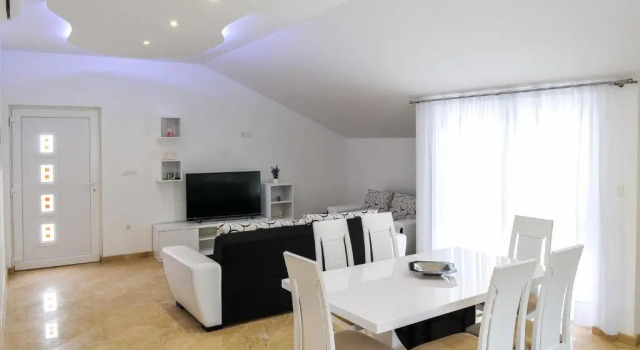 Villa Ivanka, Buchen Sie Villa Hotels in Gespanschaft Split-Dalmatien mit Pool, Schwimmbad