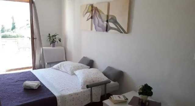 Dioniza - 150 m From Beach - A1, Prenota Hotel Jelsa 