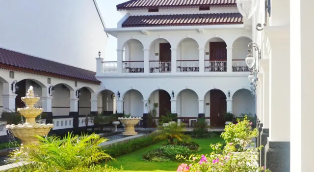 Daroessalam Hotel Syariah, Book Hotel 3-stjernede hoteller i Pasuruan, 3*