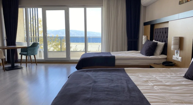 Трёхместный номер Deluxe с балконом и с видом на море Grand Rimedya Hotel Mudanya