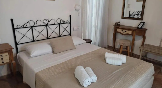 Loggia Traditional Suites, Забронировать Отель Ретимнон Центральный Крит