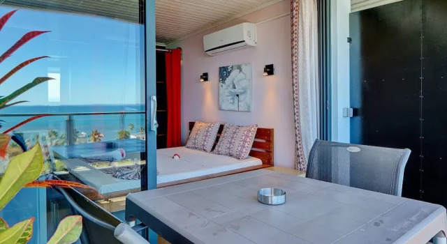 Номер Economy Hôtel Villa Les Orchidées