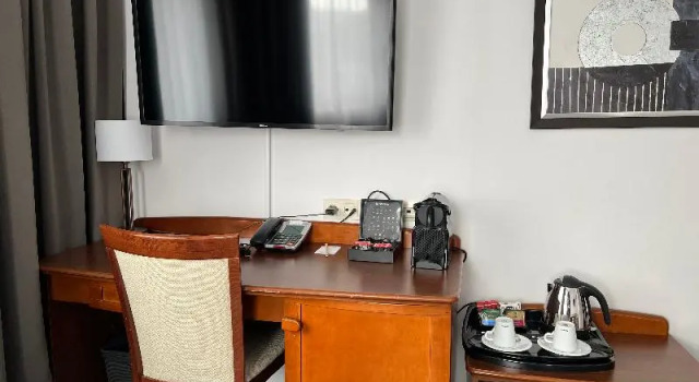 Люкс City Hotel