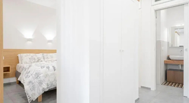 Студия Deluxe Eos - Elegant Apartments & Suites