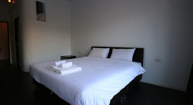 AZZ Hotel