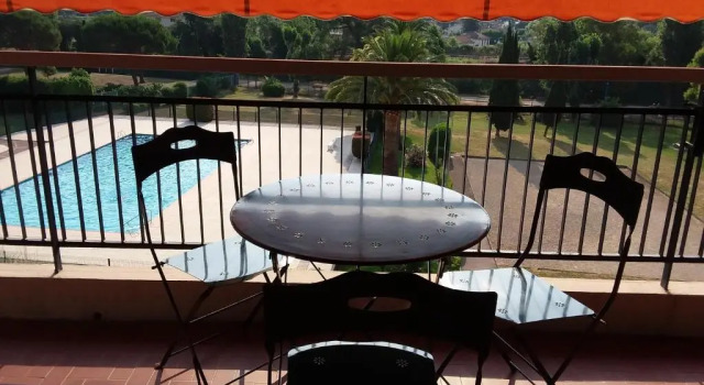 Апартаменты Appartement 3P Résidence La Napoule Village Plage