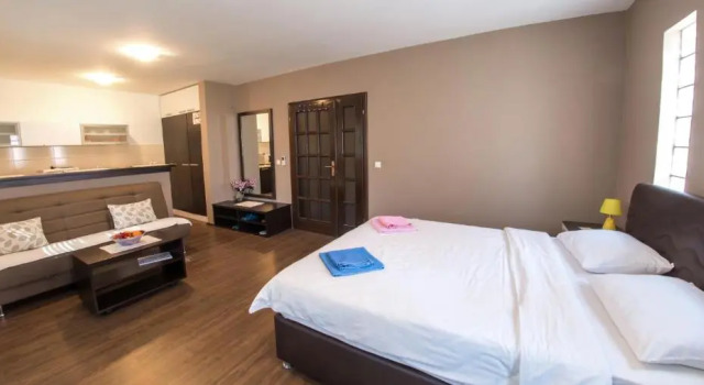 Guesthouse Stari Grad, Забронировать Отель Отели Мостар с парковкой, рядом с Старый мост Мостара, Парковка