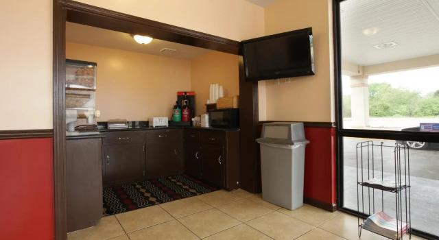 Americas Best Value Inn and Suites Senatobia, Rezerwuj Hotel Hotele w Senatobia ze śniadaniem, Śniadanie