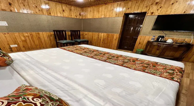 The Wood Stay, Забронировать Отель Пахалгам Jammu & Kashmir Ski