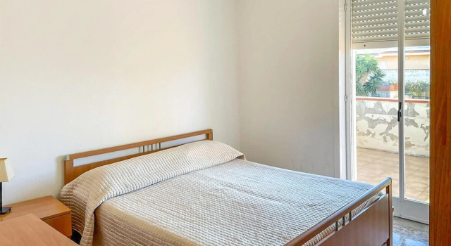 Awesome Apartment in Noto With 2 Bedrooms, Book Apartment Hotels in Sicily with Parking, Parking