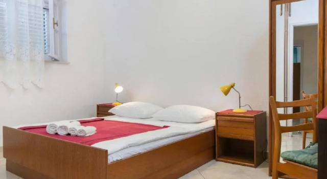 Apartments Nataša - 100m from sea