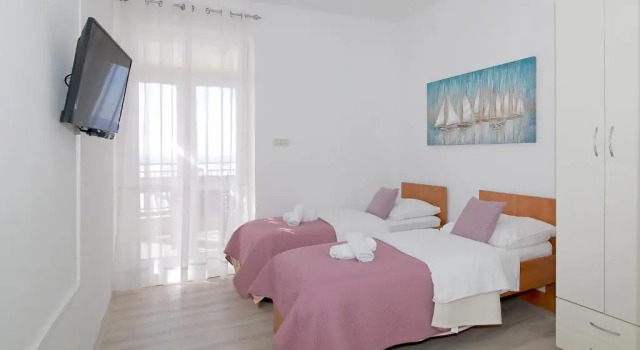 Апартаменты с 2 комнатами с видом на море Apartments Isabora