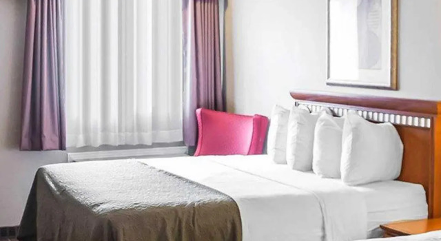 Четырёхместный номер Standard Quality Inn & Suites 1000 Islands