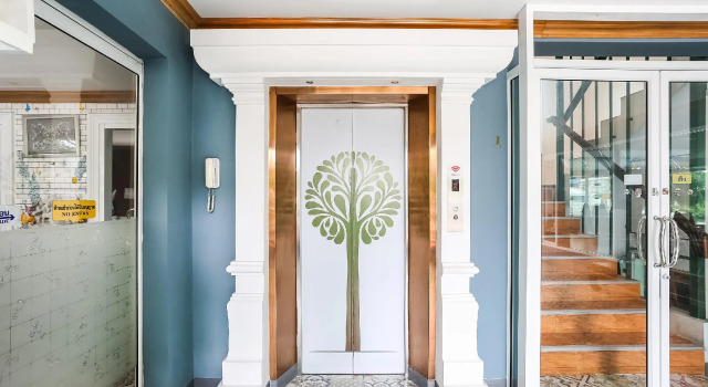 Номер Standard The Lilly Hotel