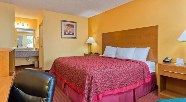 Двухместный номер Standard Days Inn by Wyndham Franklin
