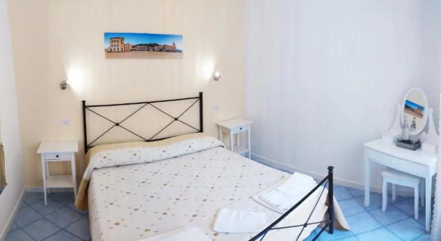 Номер Economy B&B Posidonia