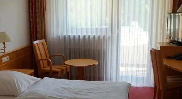 Двухместный номер Standard с балконом Winzergarten Hotel-Restaurant