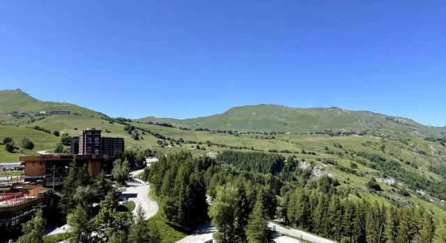 Апартаменты Studio Au Pied Des Pistes Avec Balcon 4/6 Pers