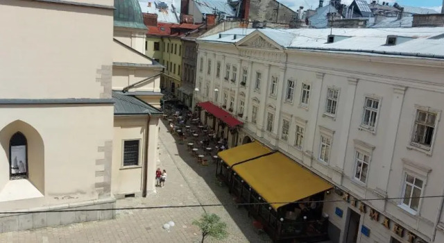 Апартаменты Deluxe Opera View Apartment !!! Chornovola Avenue 1