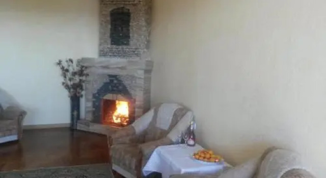 Guest House On Generala Dbar 109A