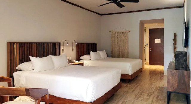 Четырёхместный номер Standard с балконом Aluna Resort Tulum
