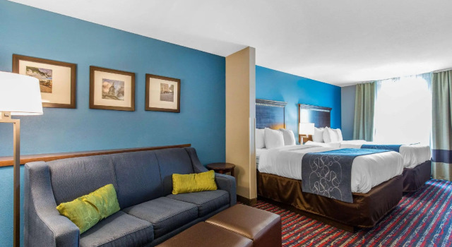 Четырёхместный люкс Comfort Suites Fairview Heights Saint Louis