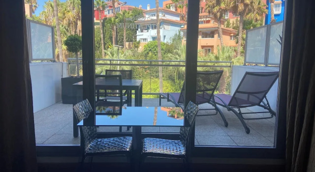 Люкс ArtPlatinum SUITES&APARTMENTS