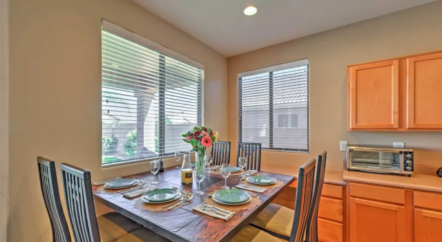 Коттедж Inviting Surprise Home w/ Private Pool: Near Golf!