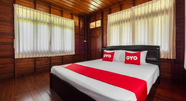 Номер Deluxe OYO 1143 Phet Luran Thai Resort Kohchang