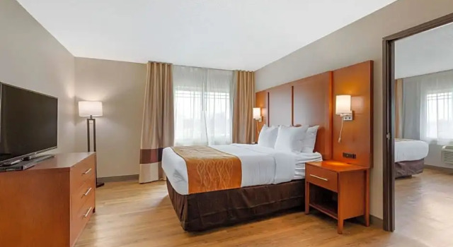 Люкс Standard Comfort Inn & Suites Milford