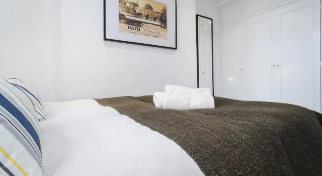 Апартаменты Quiet 1 Bed Apartment Pimlico
