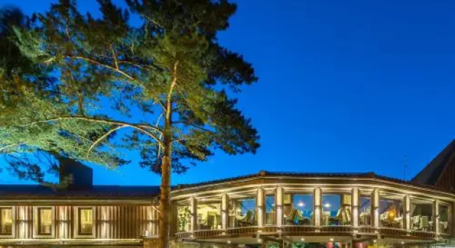 Hotel Pušų paunksnėje, Забронировать Отель СПА-отели Паланги, рядом с Eglė the Queen of Serpents, SPA-услуги