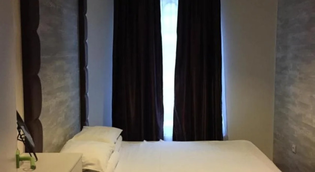 FD Hostel , Забронировать Хостел Отели Санкт-Петербурга с парковкой, рядом с Станция метро «Сенная Площадь», Парковка