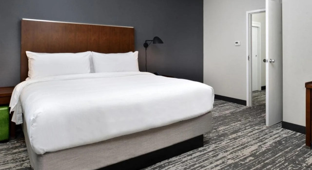 Four Points by Sheraton Omaha Midtown