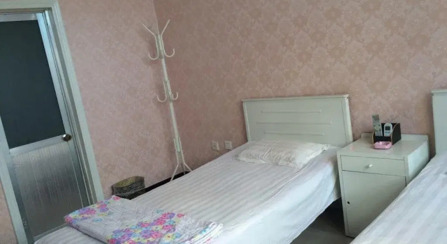 Beidaihe Liuaiqin Inn, Book Hotel Qinhuangdao Hebei