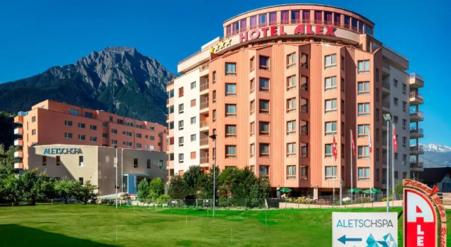 Полулюкс Hotel Alex Business & SPA