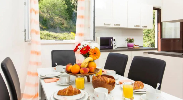 Апартаменты Marasovica Apartments