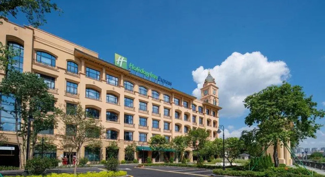 Одноместный номер Standard Holiday Inn Express Guangzhou Panyu by IHG