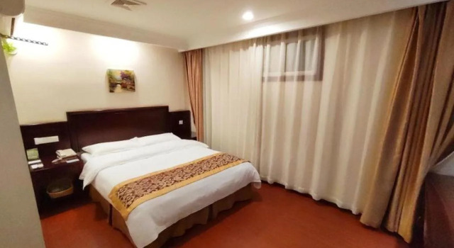 GreenTree Inn Hefei Railway Station Metro Station Zhanqian Road Square Express Hotel
